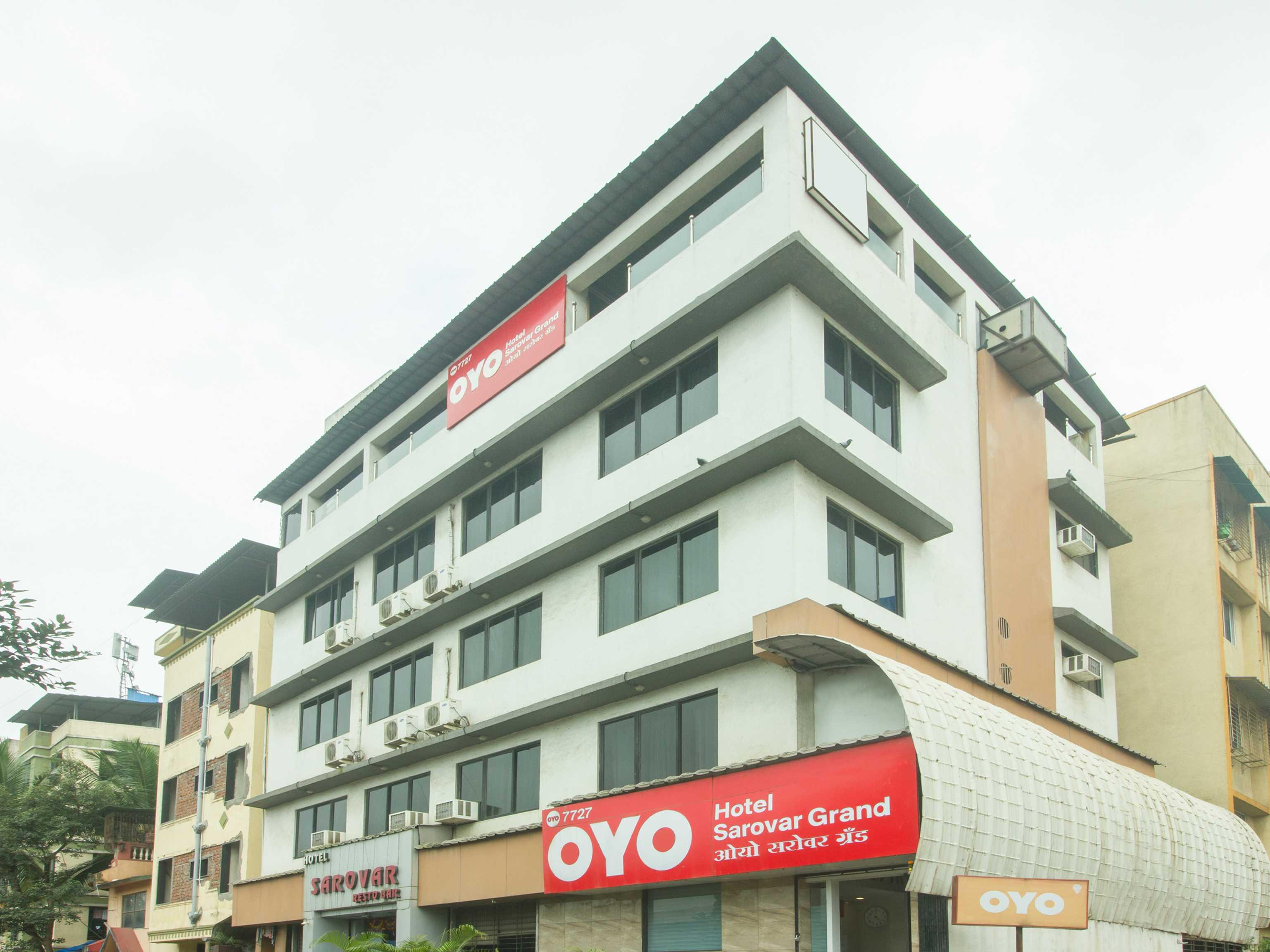 Oyo 7727 ホテル サロバル グランド Kalamboli エクステリア 写真