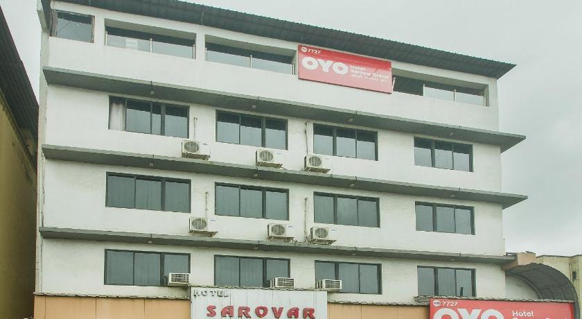 Oyo 7727 ホテル サロバル グランド Kalamboli エクステリア 写真